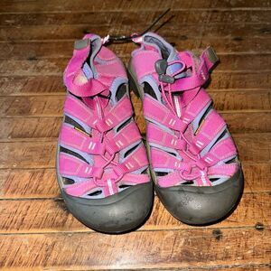 Keen gorpcore pink closed toe athletic ortho arch support sandals